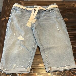 Light Blue Distressed Denim Capris with pink and cream belt